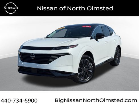 Certified 2025 Nissan Murano Platinum w/ Cargo Package image 1