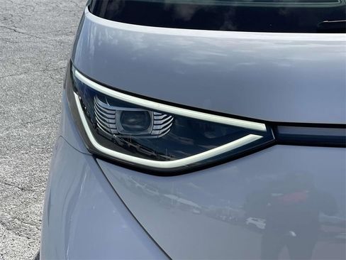 New 2025 Volkswagen ID. Buzz Pro S image 9