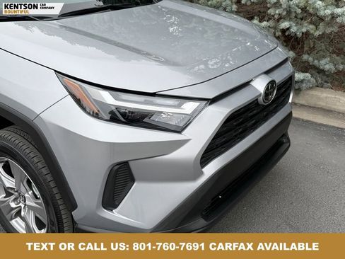 Used 2025 Toyota RAV4 XLE AWD/4WD image 14