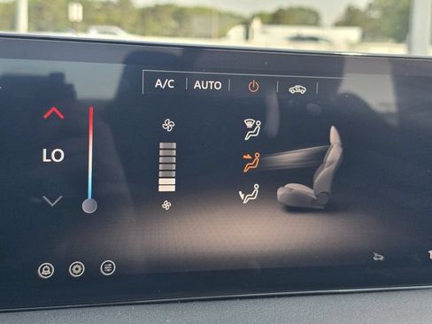 Used 2026 Nissan Sentra SR w/ Floor Mat Package FWD image 5