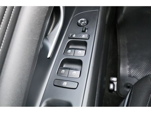 Used 2023 Hyundai Elantra SEL w/ Convenience Package FWD image 22