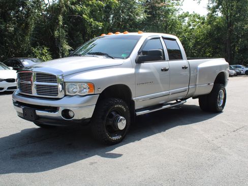 Used 2004 Dodge Ram 3500 Truck SLT w/ Trailer Tow Group AWD/4WD image 3