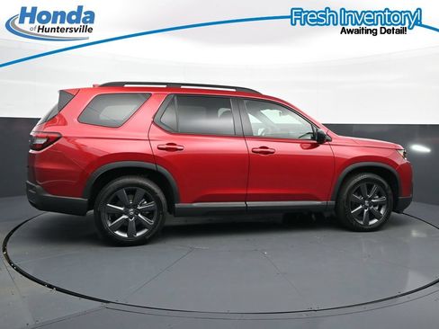 Used 2026 Honda Pilot Sport image 11