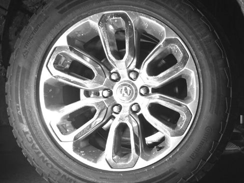 Used 2019 RAM 1500 Laramie image 16