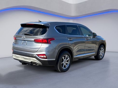 Used 2019 Hyundai Santa Fe SE image 5