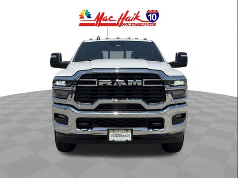 Used 2025 RAM 2500 Tradesman AWD/4WD image 3