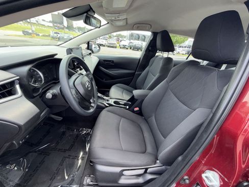 Used 2022 Toyota Corolla LE FWD image 13