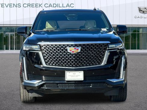 Certified 2024 Cadillac Escalade Premium Luxury image 8