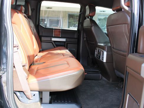 Used 2018 Ford F350 King Ranch w/ Chrome Package image 18