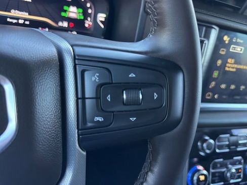 Used 2024 GMC Yukon Denali image 19