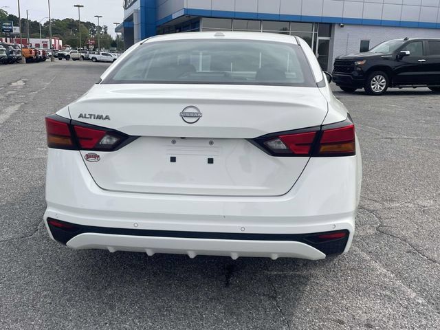 Used 2025 Nissan Altima 2.5 SV FWD image 5