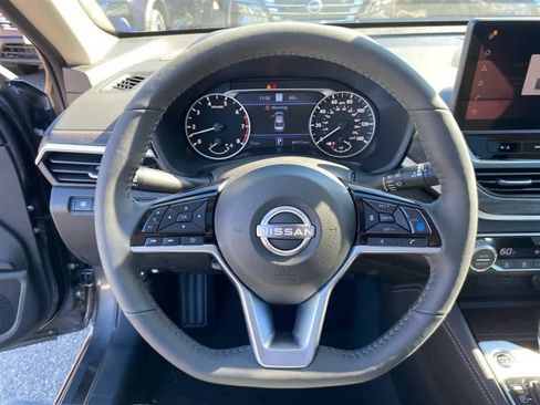 New 2025 Nissan Altima 2.5 SL image 13