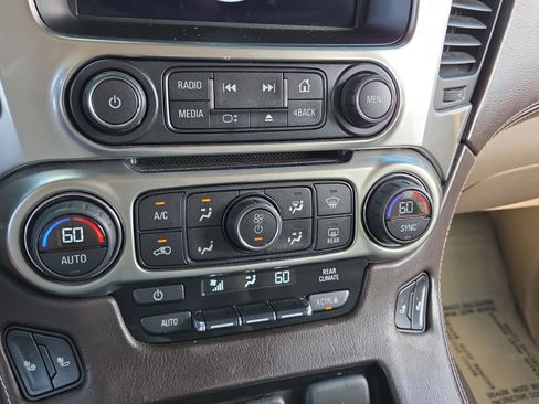 Used 2015 Chevrolet Tahoe LT w/ Luxury Package RWD image 29