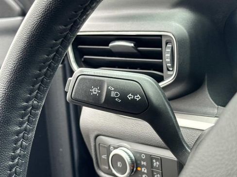 Certified 2022 Ford Explorer XLT w/ Equipment Group 202A image 26