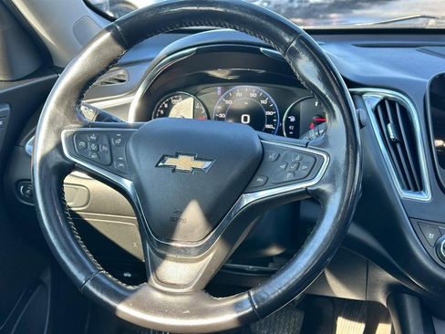 Used 2020 Chevrolet Malibu Premier FWD image 14