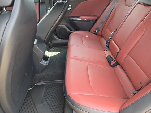 New 2026 Kia K4 GT-Line w/ GT-Line Premium Package FWD image 9