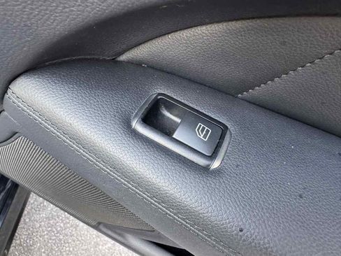 Used 2017 Mercedes-Benz CLS 550 4MATIC image 32