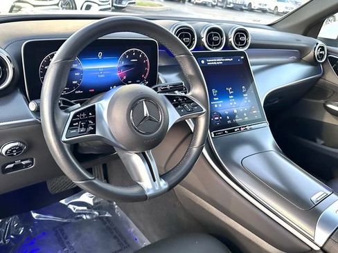 Used 2024 Mercedes-Benz GLC 300 4MATIC image 16