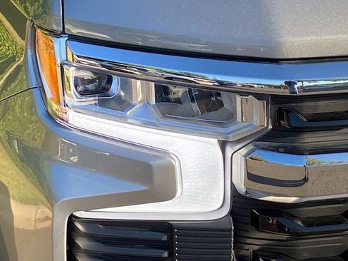 Used 2024 Chevrolet Silverado 1500 LT AWD/4WD image 4