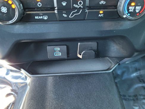 Used 2023 Ford F150 XLT AWD/4WD image 26