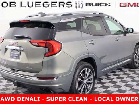 Used 2018 GMC Terrain Denali w/ Comfort Package image 6