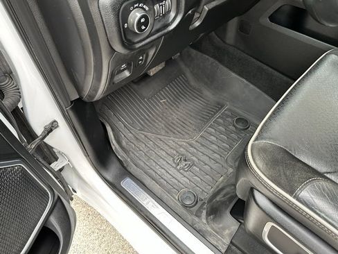 Used 2020 RAM 1500 Laramie w/ Sport Appearance Package image 23