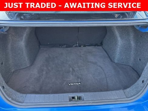 Used 2023 Nissan Versa SV image 10