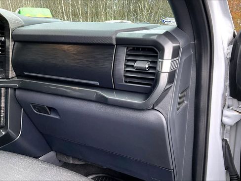 Used 2022 Ford F150 XLT w/ Equipment Group 302A High image 18