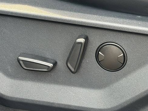 Used 2025 Ford Expedition Max Platinum AWD/4WD image 31