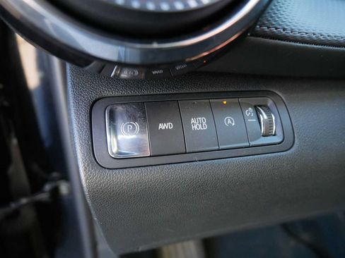 Used 2025 Chevrolet Equinox LT image 23