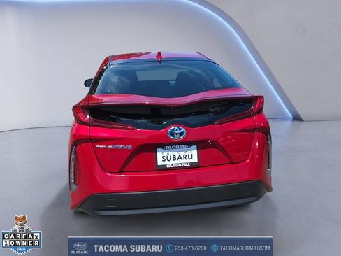 Used 2022 Toyota Prius Prime LE FWD image 4