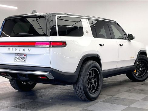Used 2022 Rivian R1S Launch Edition AWD/4WD image 13