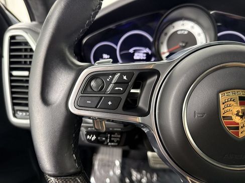 Certified 2023 Porsche Cayenne GTS AWD/4WD image 38