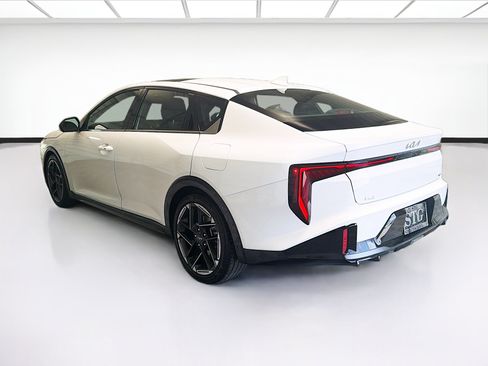 Used 2025 Kia K4 GT-Line w/ GT-Line Premium Package FWD image 6