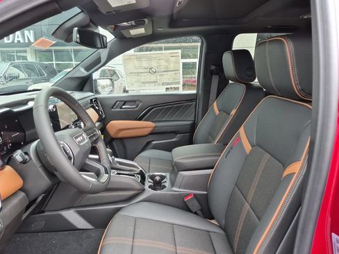 New 2026 GMC Canyon AT4 w/ Technology Plus Package AWD/4WD image 12