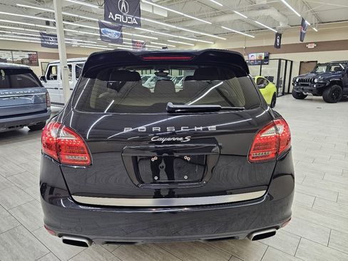 Used 2014 Porsche Cayenne S w/ Comfort Plus Package image 8