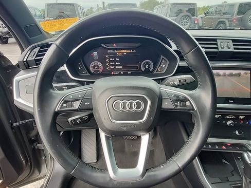 Used 2020 Audi Q3 2.0T Prestige w/ Prestige Package image 9