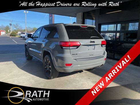 Used 2020 Jeep Grand Cherokee Altitude image 8