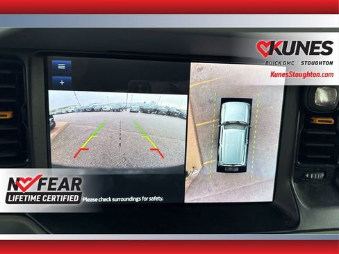 Used 2023 Ford Bronco Badlands image 29