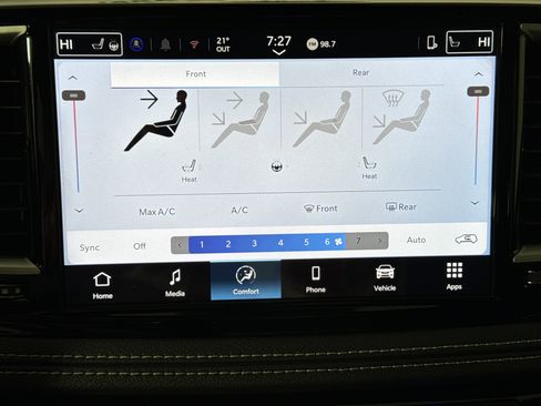 New 2026 Chrysler Pacifica Select w/ S Appearance Package image 19