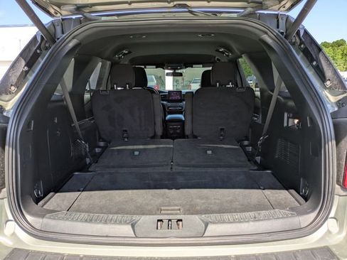 Used 2020 Ford Explorer XLT w/ Comfort Package AWD/4WD image 22