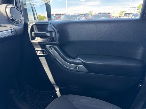 Used 2017 Jeep Wrangler Unlimited Sport w/ Quick Order Package 24S AWD/4WD image 19