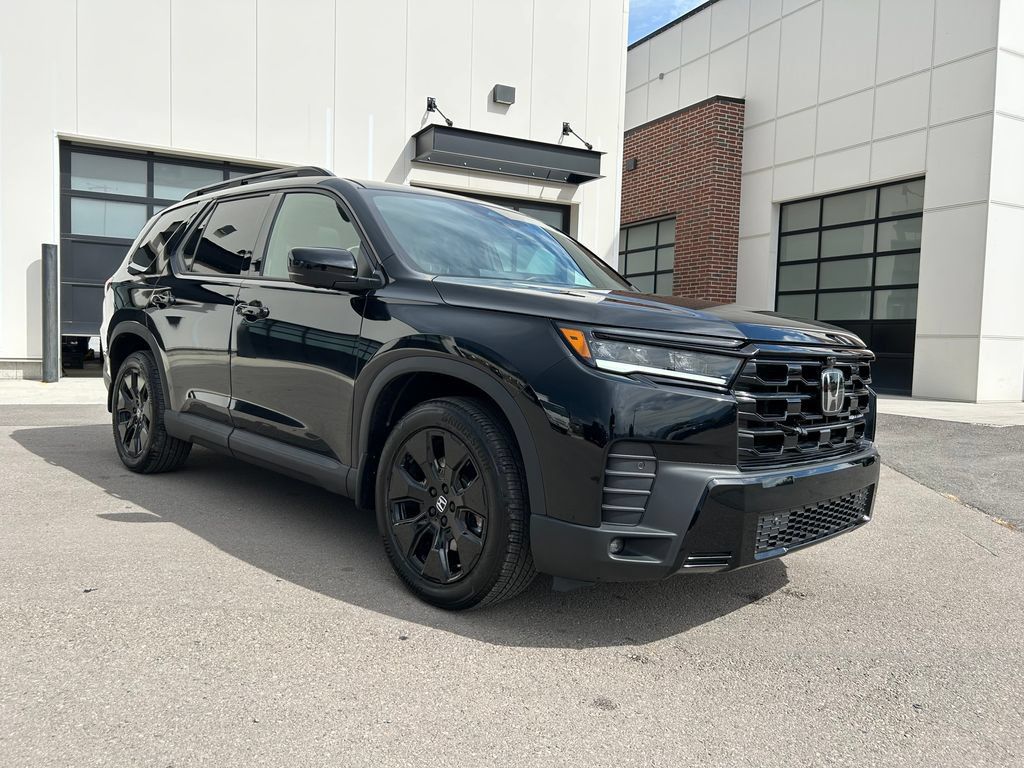 Used 2026 Honda Pilot Black Edition image 1