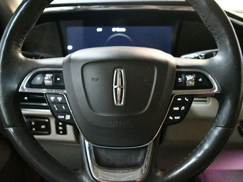 Used 2019 Lincoln Navigator L Reserve w/ Cargo Package image 43