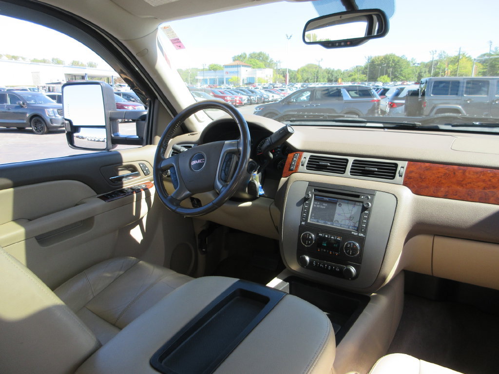 Used 2014 GMC Sierra 2500 SLT w/ SLT Convenience Package AWD/4WD image 29