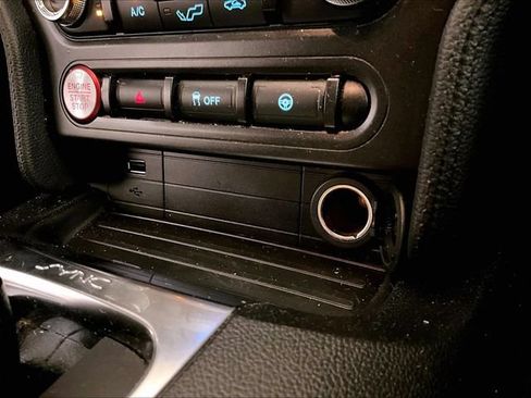 Certified 2020 Ford Mustang Coupe RWD image 31
