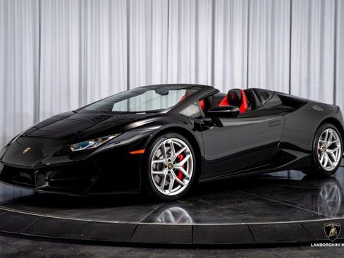 Used 2019 Lamborghini Huracan LP 580-2 image 8