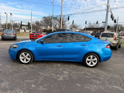 Used 2016 Dodge Dart SXT w/ Sun/Sound Group image 4