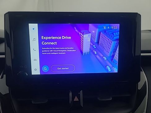 Used 2025 Toyota Corolla LE image 32