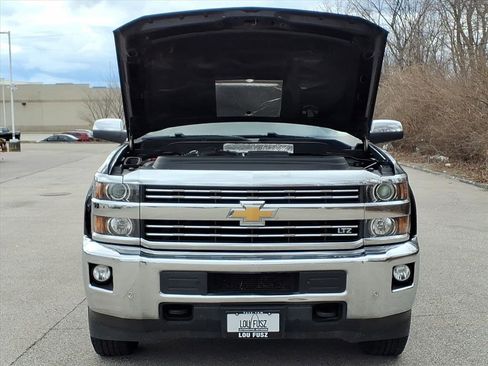 Used 2019 Chevrolet Silverado 2500 LTZ w/ Duramax Plus Package image 32